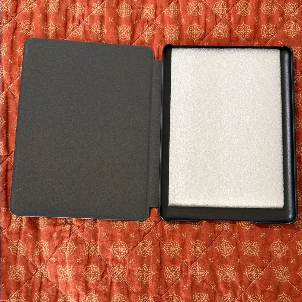 Light green Kindle cover